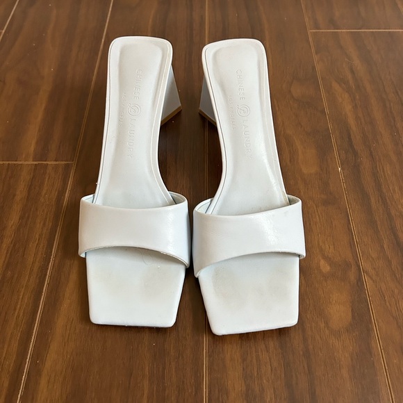 Chinese Laundry Yada Sandal - Picture 2 of 5